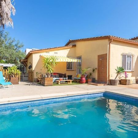 S46-Casa De Vacaciones Climatizada Con Piscina, En El Centro Junto Al Mar, Barbacoa Y Wiifi Empuriabrava Luaran gambar