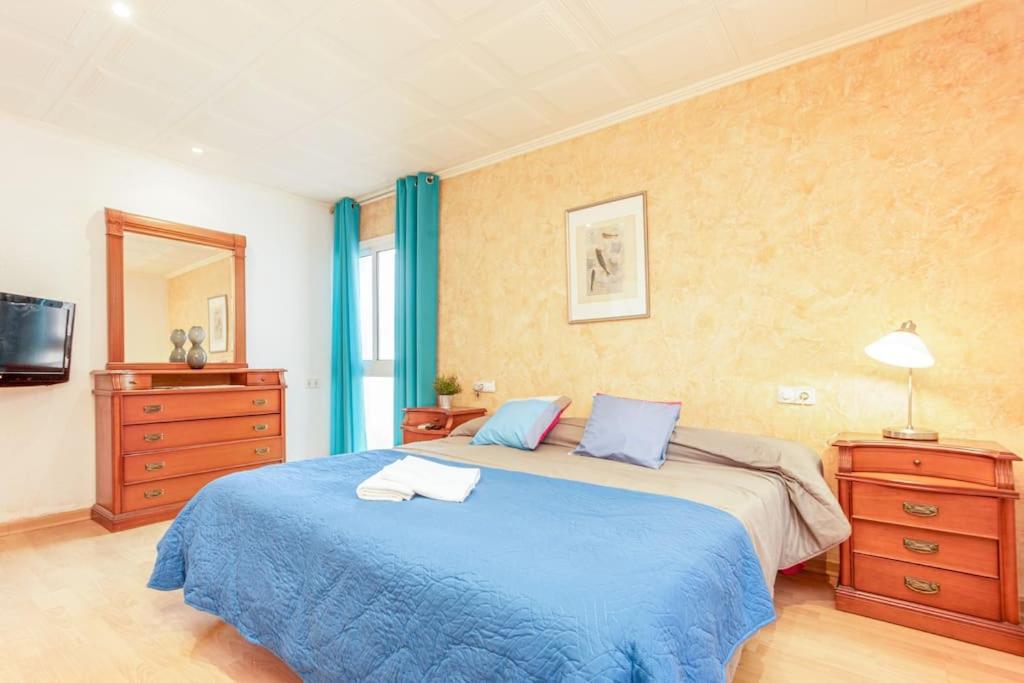 S46-Casa De Vacaciones Climatizada Con Piscina, En El Centro Junto Al Mar, Barbacoa Y Wiifi Empuriabrava Luaran gambar